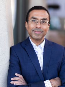 Nalaka Gooneratne Bio